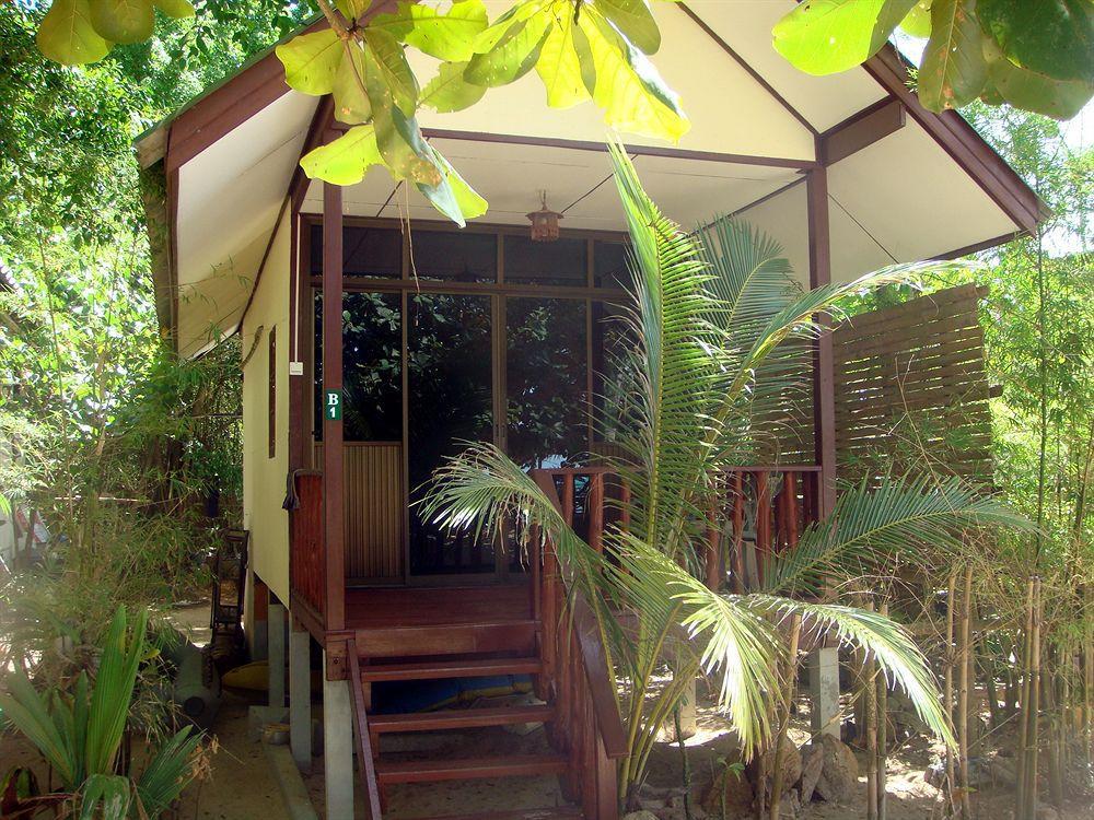Moonhut Hotell 2*