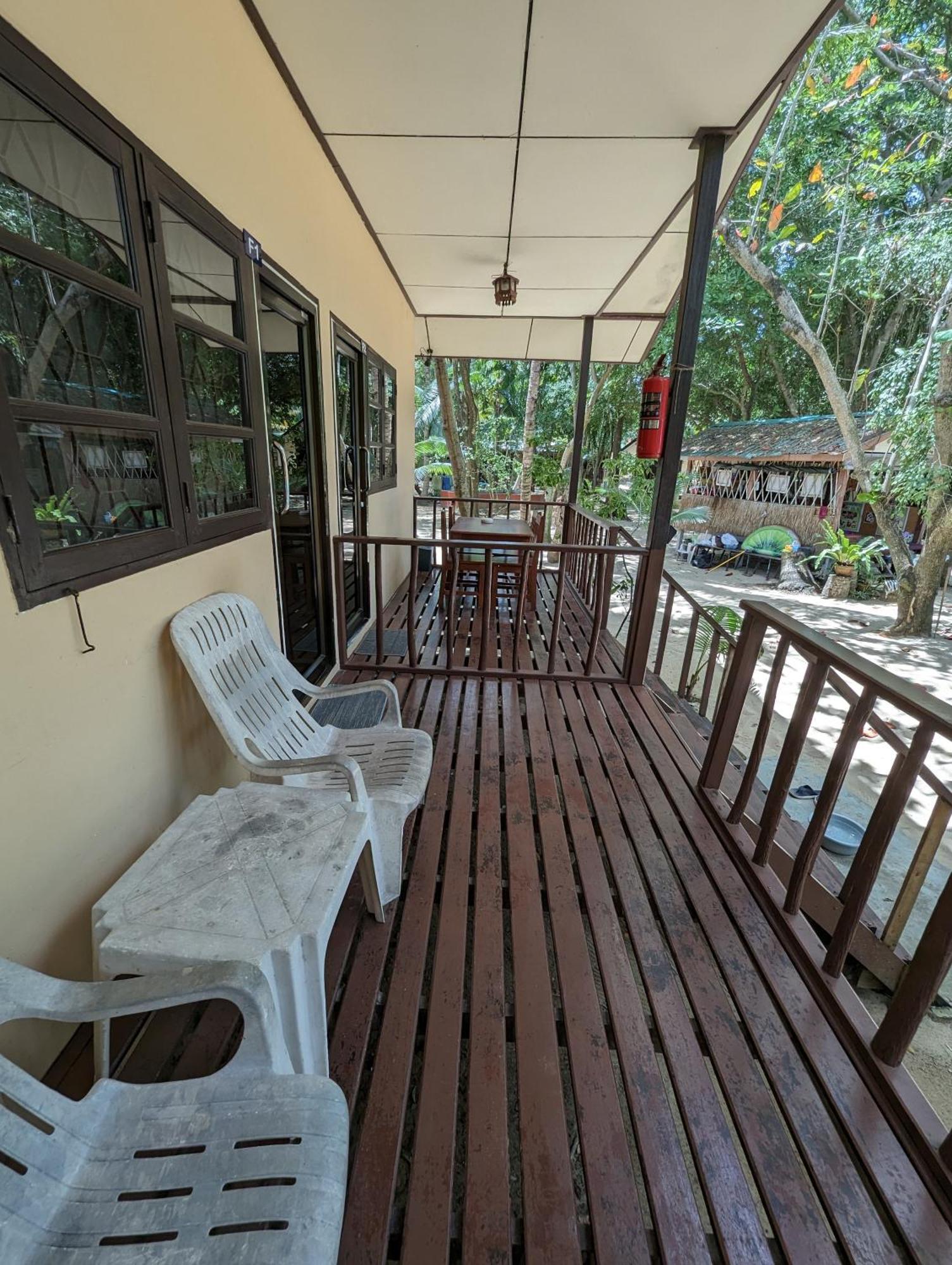 Moonhut Hotell 2*