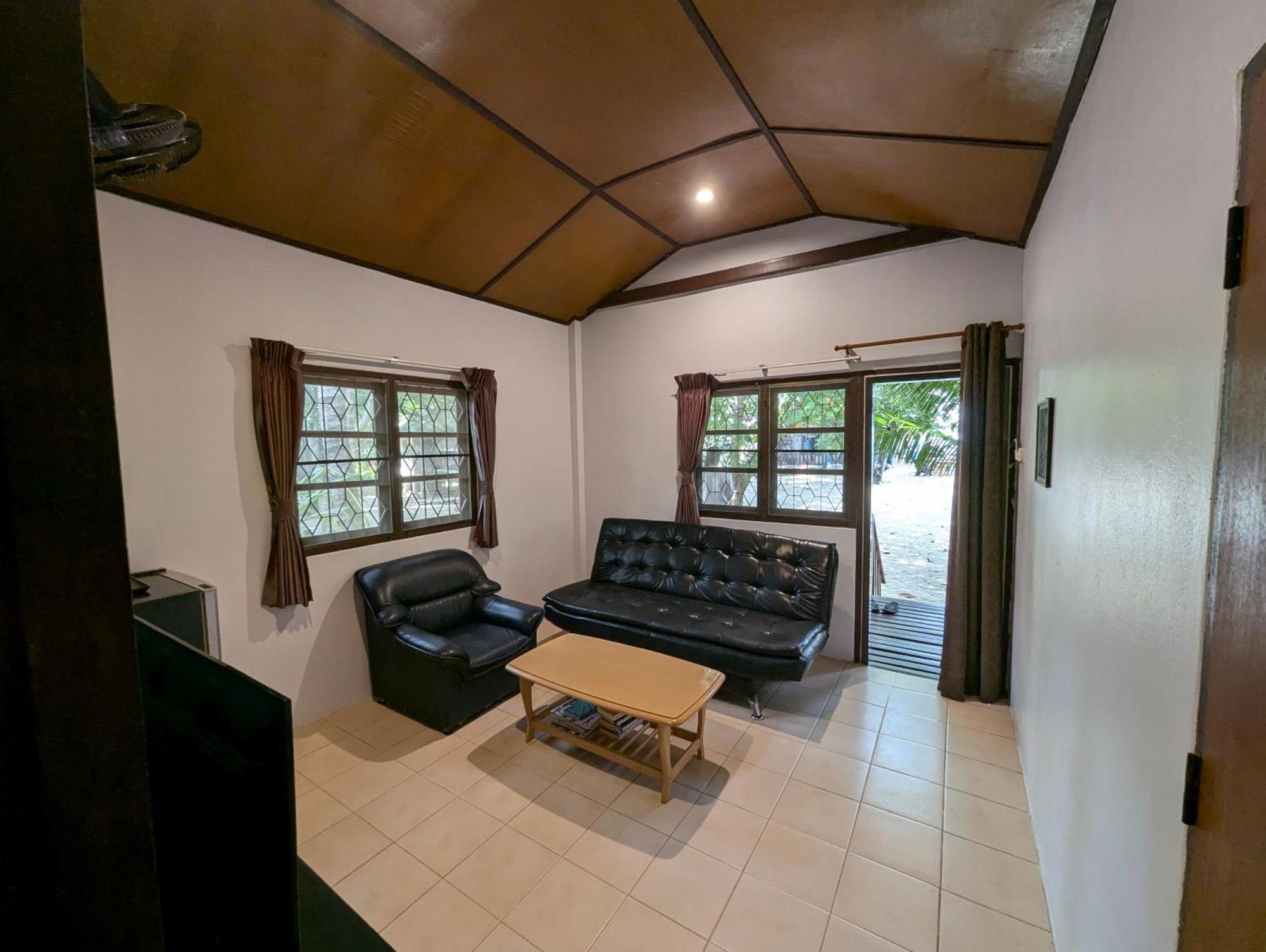 Moonhut Hotell 2*