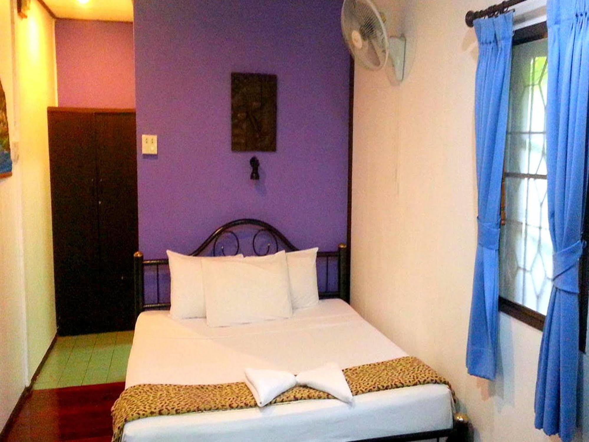 Hotell Moonhut Mae Nam