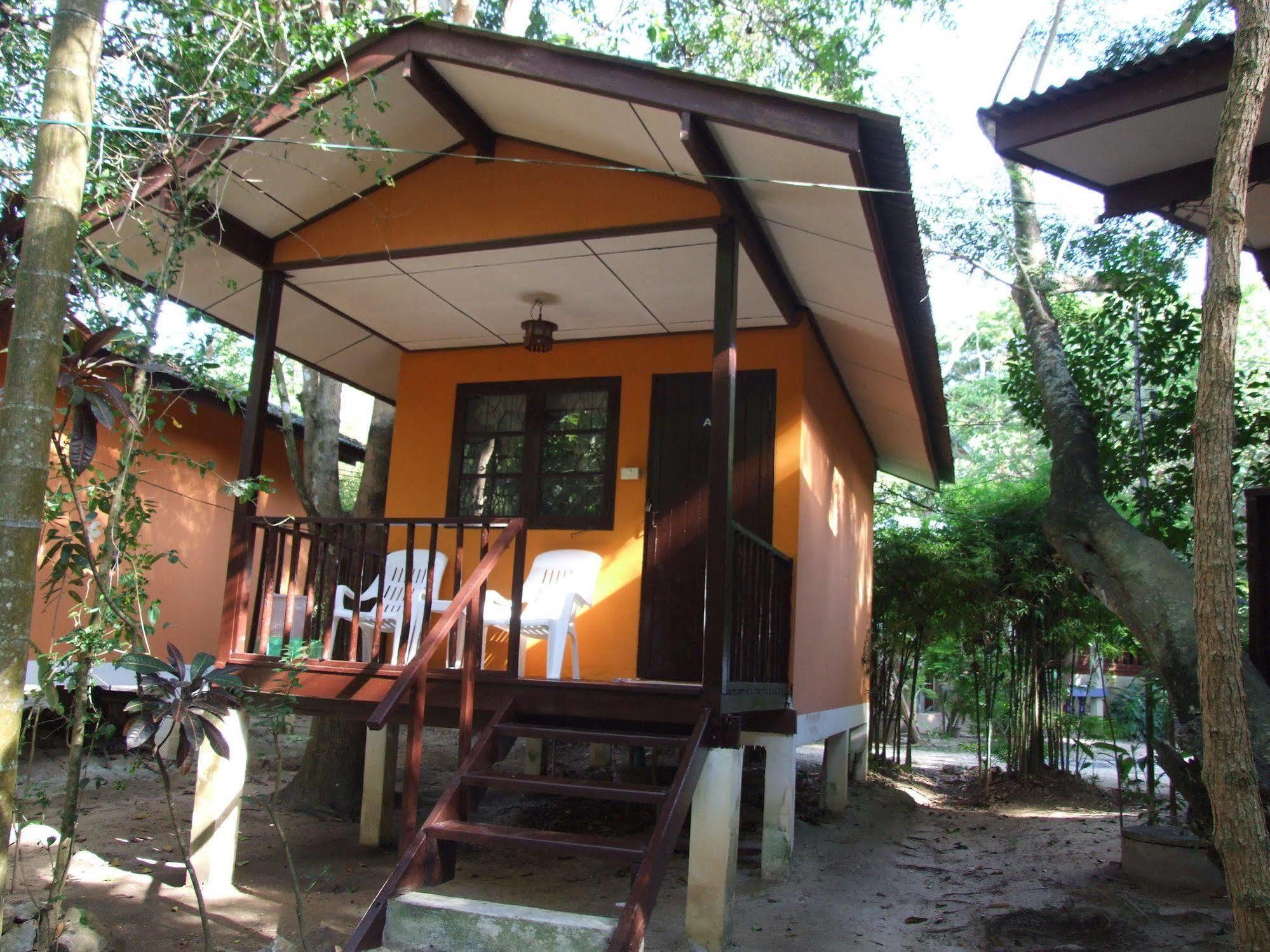 Moonhut Hotell 2*